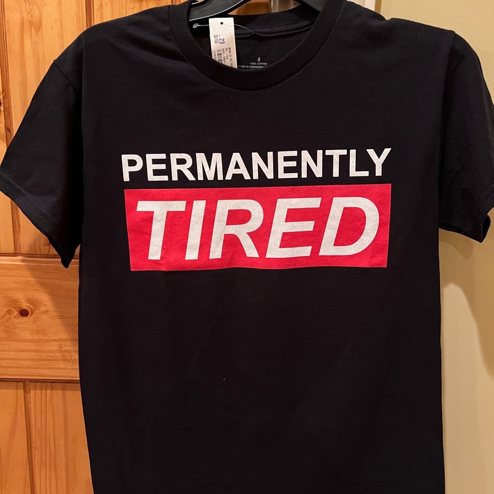 Men's Permanently Tired Short
Sleeve Graphic Tee - (NWT)